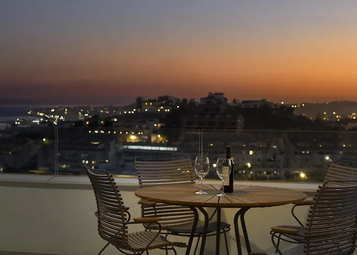 Sunset Top Floor Apartment Higueron