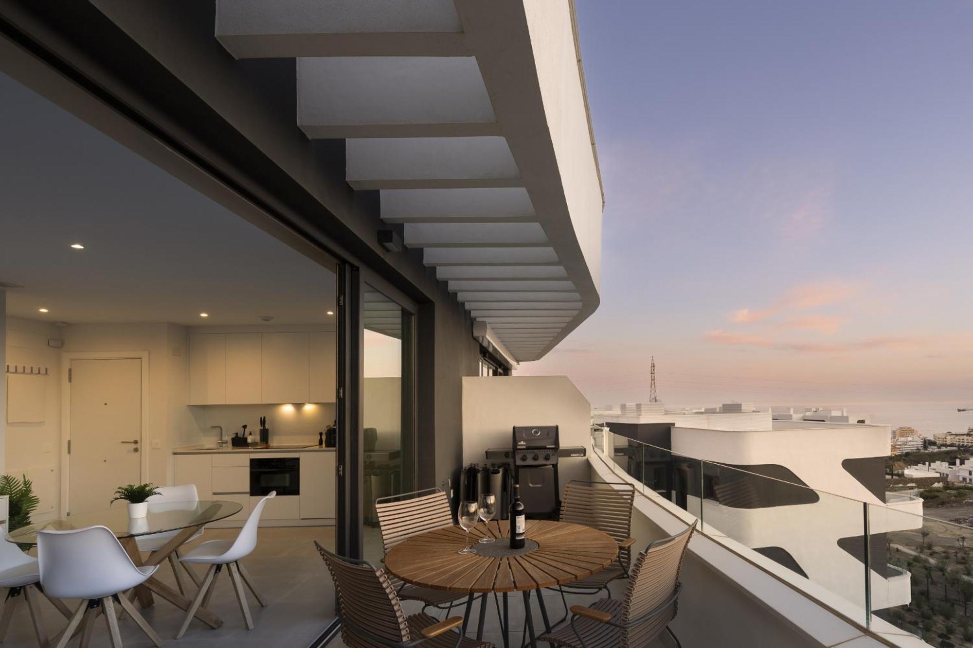 Sunset Floor Higueron Apartment *